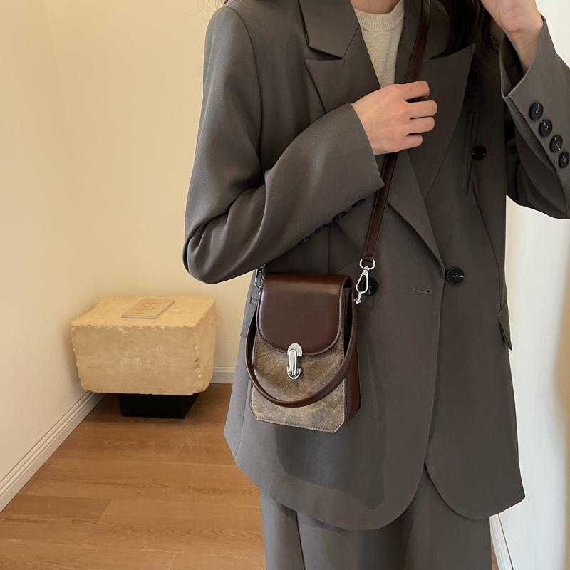 レディース 鞄 カバン バック ファッション オシャレ アイテム 小物 レトロ ハンドバッグ ハイエンド クロスボディ バッグ