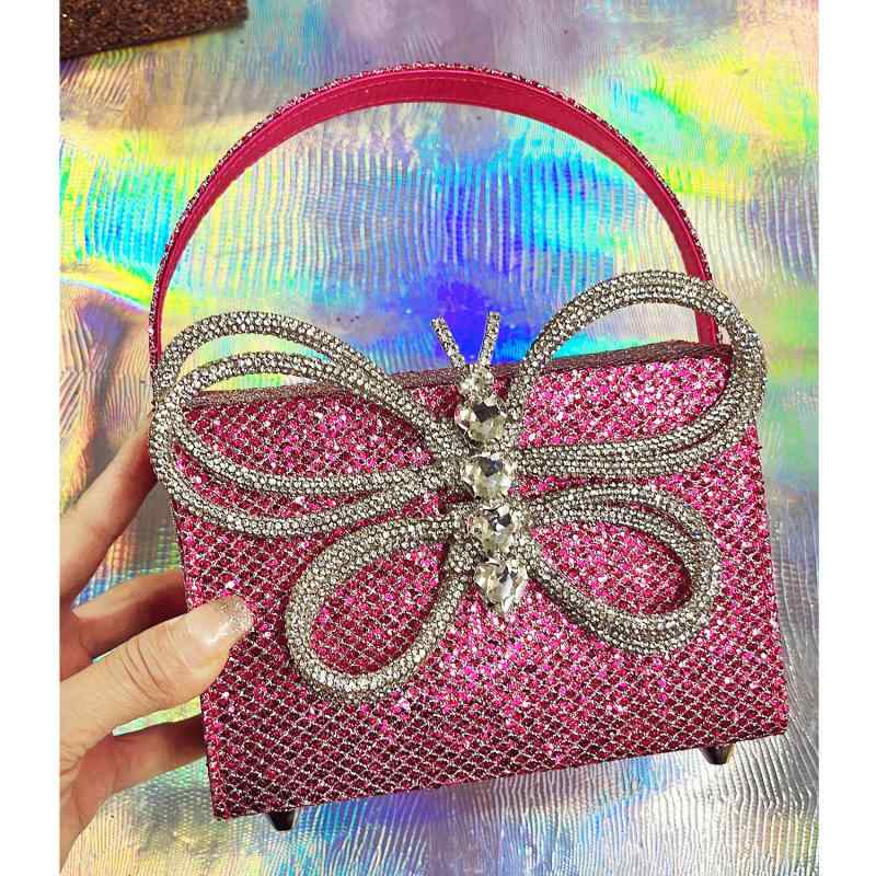ケイトスペード　クラッチバッグ 蝶々　バタフライ　パーティ　普段使いにも セールkate spade Giaバタフライ蝶々アップリケクラッチポーチ (kate