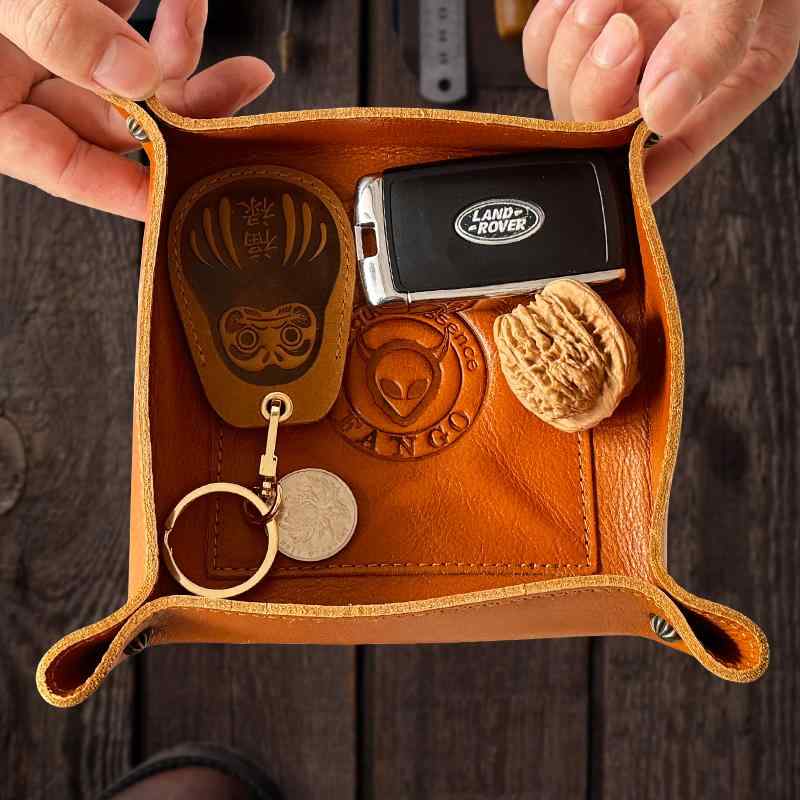 メンズ ファッション オシャレ アイテム 小物 牛革 タンニン なめし 革 トップ層 牛革 ジュエリー 収納 トレイ 北欧 革 プレイトレイスクエア デスク トップトレイ