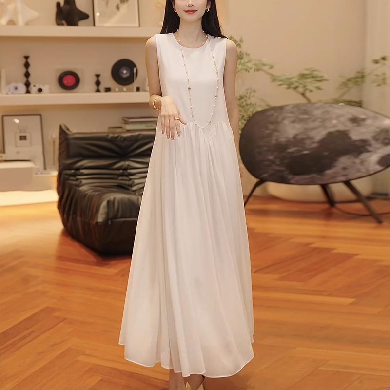 Rakuten - 秋コーデ レディース ファッション フレンチ ハイエンド 白 ノースリーブドレス 女性用 大きいサイズ スリム ベスト ドレス