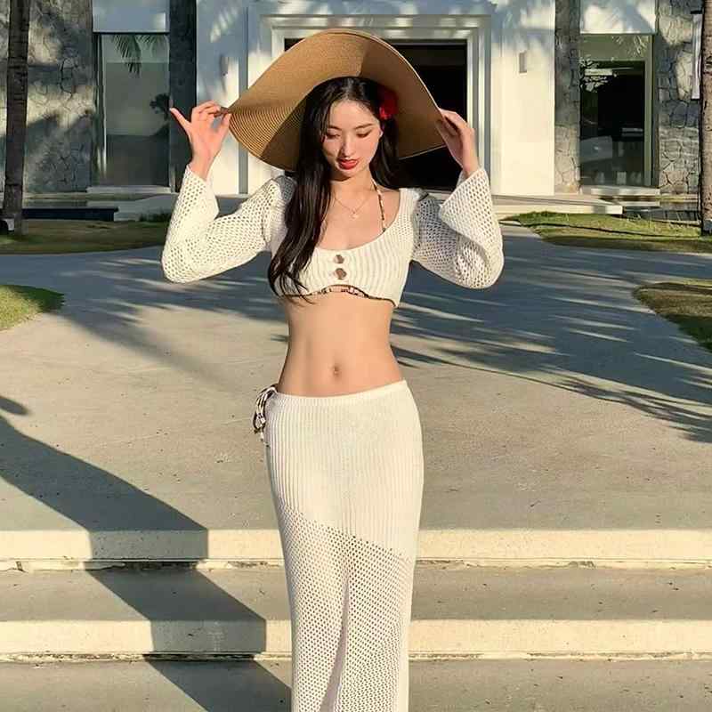 夏コーデ レディース ファッション 服 オシャレ カワイイ 女性用 シンプル 大人カワイイ ストラップ ホワイト スプリット ニット ヒップ ラップ バックレス ロング スカート スーツ ビキニ ホリデー 水着