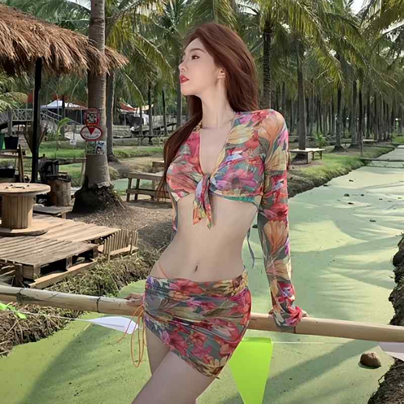 夏コーデ レディース ファッション 服 オシャレ カワイイ 女性用 シンプル 大人カワイイ 韓国スタイル ビキニ 水着 ギャザー 長袖 日焼け防止