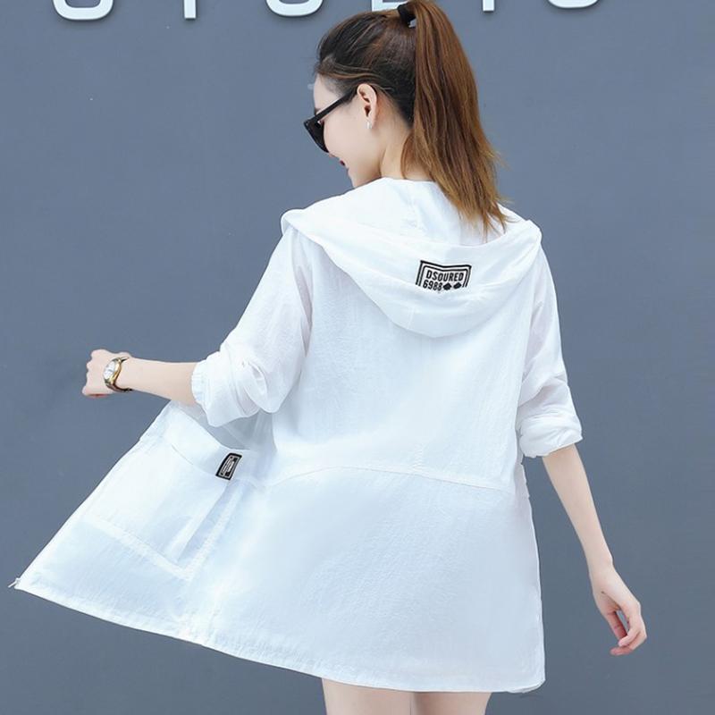 秋コーデレディースファッション女性...