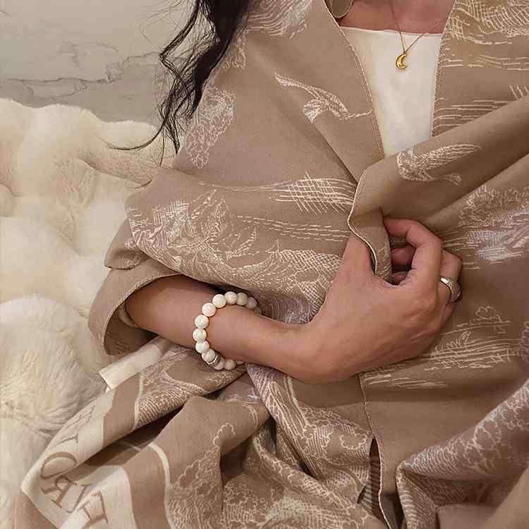 レディース ファッション 小物 オシャレ アイテム ショール マフラー ケープ ストール 季節物 スカーフ..