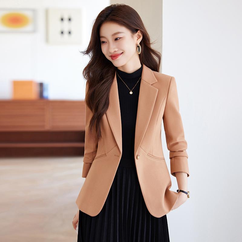 Rakuten - 秋服 レディース ファッション オシャレ カワイイ シンプル 大人カワイイ 大きいサイズ ジャケット 単品 カーキ スーツ スタイル ジャケット 秋 ハイエンド トップス