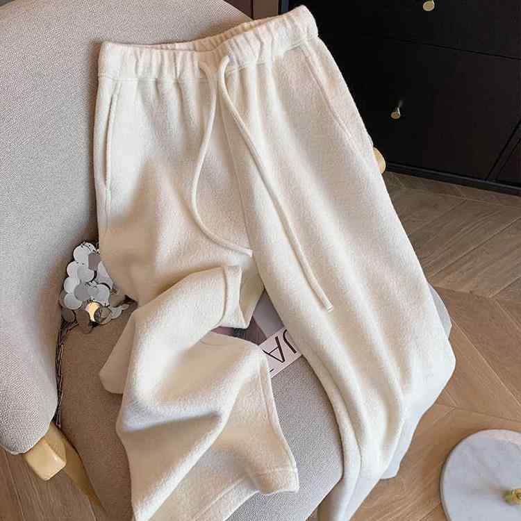 春 コーデ レディース ファッション オシャレ カワイイ シンプル きれいめ ナチュラル 上品カジュアル 婦人服 ホワイト ソフト ウール ワイドレッグ パンツ スリム ストレート ドローストリング タオル