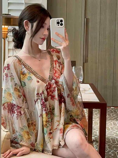 ファッション 服 オシャレ カワイイ シンプル 大カワイイ サイズ 婦服 ハイエンド フラワー ディープ Vネック シフォンシャツ プリント スリム バット スリーブ トップスス ファッション 服 オシャレ カワイイ シンプル 大カワイイ サイズ 婦服 ハイエンド フラワー ディープ Vネック シフォンシャツ プリント スリム バット スリーブ トップスス