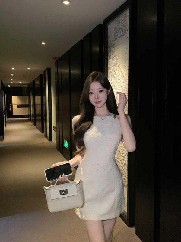 ファッション 服 オシャレ カワイイ シンプル 大カワイイ サイズ 婦服 リッチ ハイエンド ジャカード ワンピース ドレス ホルターネック スリム Aライン スカート