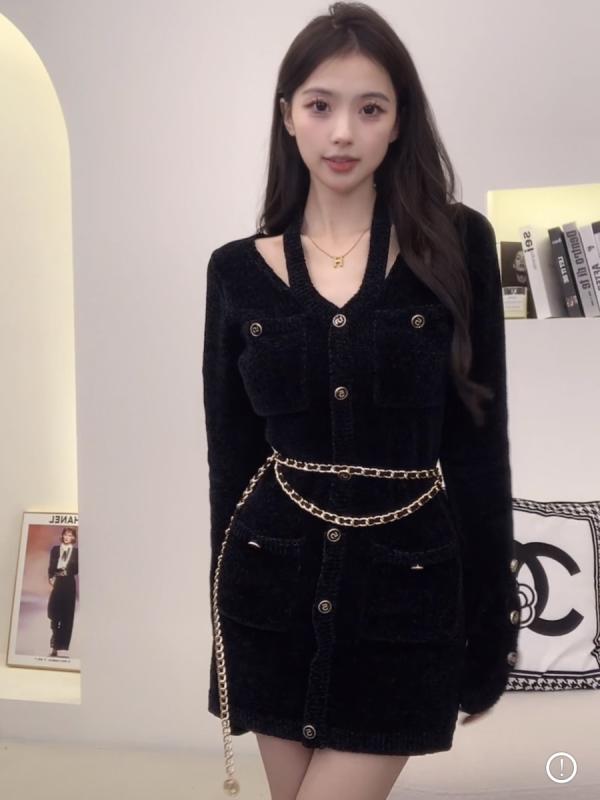 ファッション 服 オシャレ カワイイ シンプル 大カワイイ サイズ 婦服 ホルターネック スリム ニット ヒップ カバー スカート 女子 黒 ハイエンド インナー ドレス