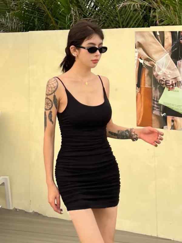 ファッション 服 オシャレ カワイイ シンプル 大カワイイ サイズ 婦服 ガール タイトフィット スカート プリーツ Vネック ワンピース ドレス パッド