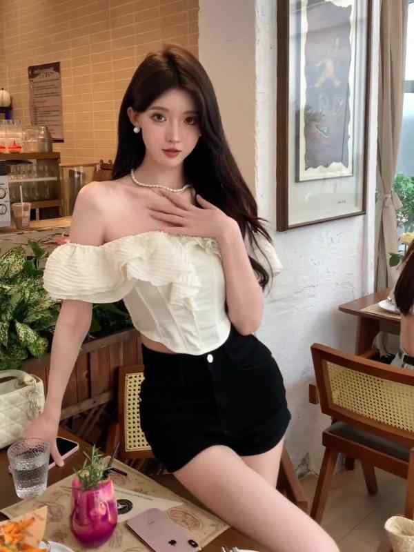 ファッション 服 オシャレ カワイイ シンプル 大カワイイ サイズ 婦服 フリル トップス 夏 スリム オフショルダー シャツ