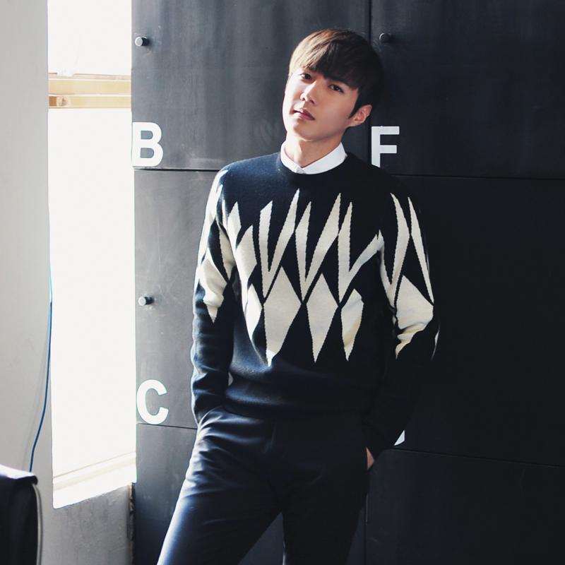 メンズ ファッション 服 男性用 オシャレ シンプル 大人 かっこいい 大きいサイズ ストリート 紳士服 秋 冬 セーター 色 チェック柄 ラウンドネック