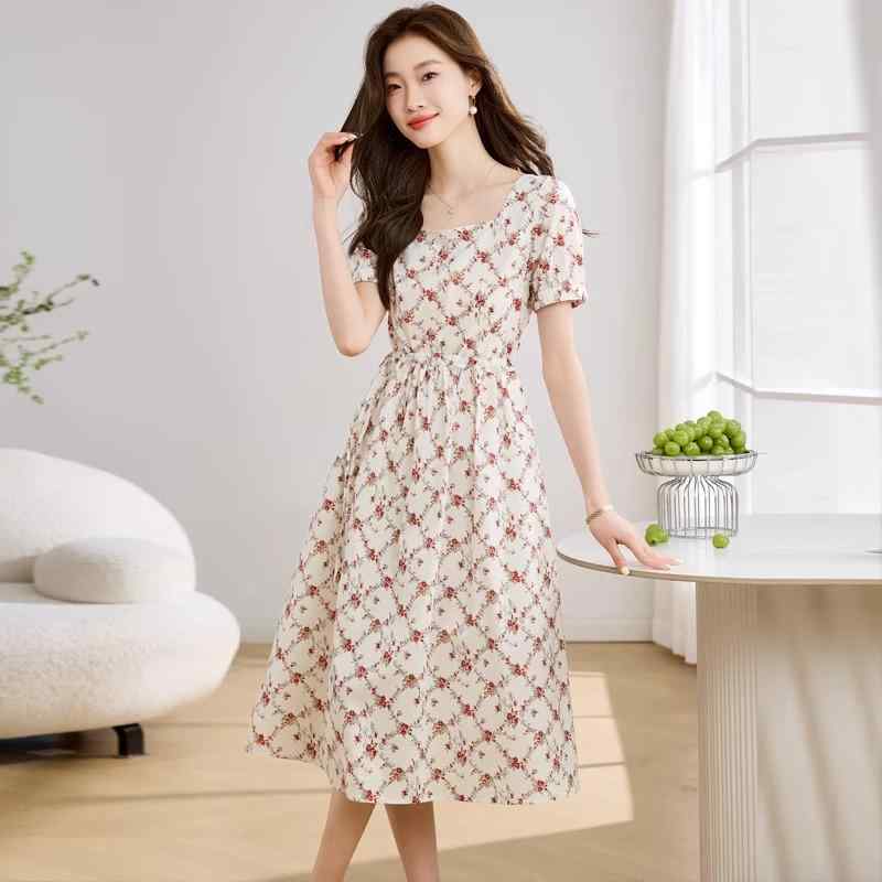 ファッション 服 オシャレ カワイイ シンプル 大カワイイ サイズ 婦服 ワンピース 夏 フレンチスクエア ネック 花柄 ドレス レース スリム プリント ロング スカート