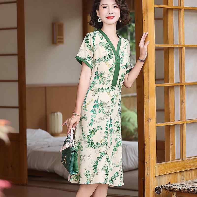 春 コーデ レディース ファッション オシャレ カワイイ シンプル きれいめ ナチュラル 上品カジュアル 婦人服 夏 スタイリッシュ Vネック ドレス 半袖 シフォン