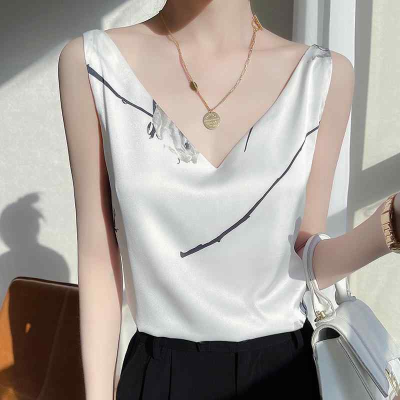 Rakuten - レディース ファッション 服 オシャレ カワイイ シンプル 大人カワイイ 大きいサイズ プリントキャミソール ラウンドネック スーツ サテン トップス 秋 Vネック