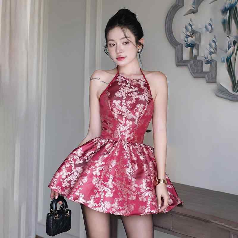 春 コーデ レディース ファッション オシャレ カワイイ シンプル きれいめ ナチュラル 上品カジュアル 婦人服 フェン ホルターネック ドレス パーティー スカート