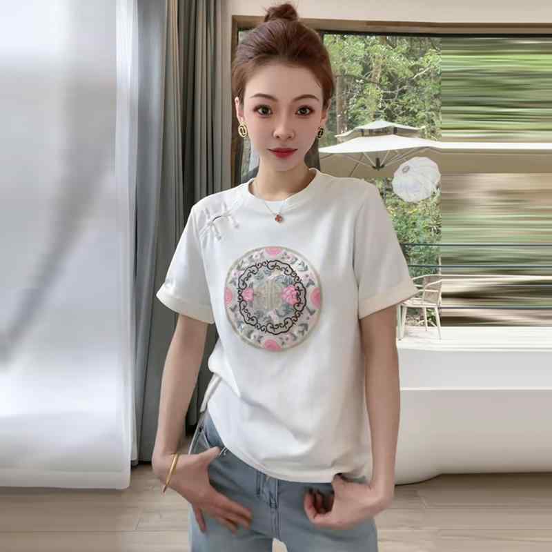 秋服 レディース ファッション オシャレ カワイイ シンプル 大人カワイイ 大きいサイズ ディスク バックル スリット T シャツ スリム ラウンドネック 半袖 トップス