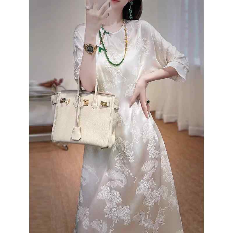 秋服 レディース ファッション オシャレ カワイイ シンプル 大人カワイイ 大きいサイズ アセテート ドレス 秋 ハイエンド チャイナ ディスク ボタン ジャカード ロング スカート