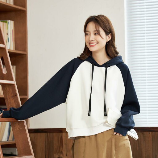 秋服 レディース ファッション オシャレ カワイイ シンプル 大人カワイイ 大きいサイズ 秋 スタイル カジュアル フード付き スウェット シャツ 快適 トップス 秋服 レディース ファッション オシャレ カワイイ シンプル 大人カワイイ 大きいサイズ 秋 スタイル カジュアル フード付き スウェット シャツ 快適 トップス