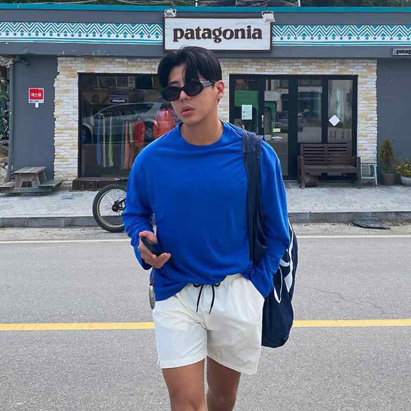 秋冬 メンズ 服 シンプル ファッション オシャレ 大人 かっこいい 大きいサイズ ストリート 紳士服 秋 ラウンドネック 長袖 T シャツ 韓国スタイル 薄手 カジュアル シンプル 快適 トップス