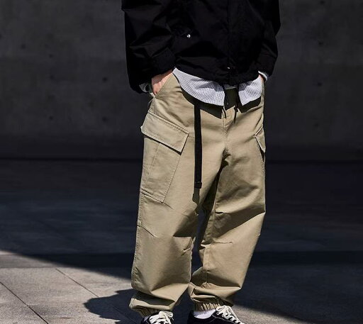 秋冬 コーデ メンズ 服 シンプル ファッション オシャレ 大人 かっこいい 大きいサイズ ストリート 紳士服 レトロ ポケット カジュアル パンツ ストレート 九分丈 ズボン 秋冬 コーデ メンズ 服 シンプル ファッション オシャレ 大人 かっこいい 大きいサイズ ストリート 紳士服 レトロ ポケット カジュアル パンツ ストレート 九分丈 ズボン