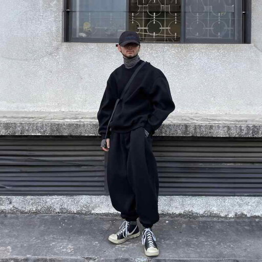 秋冬 コーデ メンズ 服 シンプル ファッション オシャレ 大人 かっこいい 大きいサイズ ストリート 紳士服 無地 ラウンドネック スウェットシャツ アメリカン ヒップ ホップ ストリート ズボン スウェット パンツ カップル ツーピース セット 秋冬 コーデ メンズ 服 シンプル ファッション オシャレ 大人 かっこいい 大きいサイズ ストリート 紳士服 無地 ラウンドネック スウェットシャツ アメリカン ヒップ ホップ ストリート ズボン スウェット パンツ カップル ツーピース セット