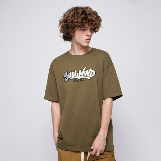 秋冬 コーデ メンズ 服 シンプル ファッション オシャレ 大人 かっこいい 大きいサイズ ストリート 紳士服 ストリート レター プリント ドロップ ショルダー カジュアル 半袖 レトロ ダメージ加工 モカ ラウンドネック T シャツ 秋冬 コーデ メンズ 服 シンプル ファッション オシャレ 大人 かっこいい 大きいサイズ ストリート 紳士服 ストリート レター プリント ドロップ ショルダー カジュアル 半袖 レトロ ダメージ加工 モカ ラウンドネック T シャツ