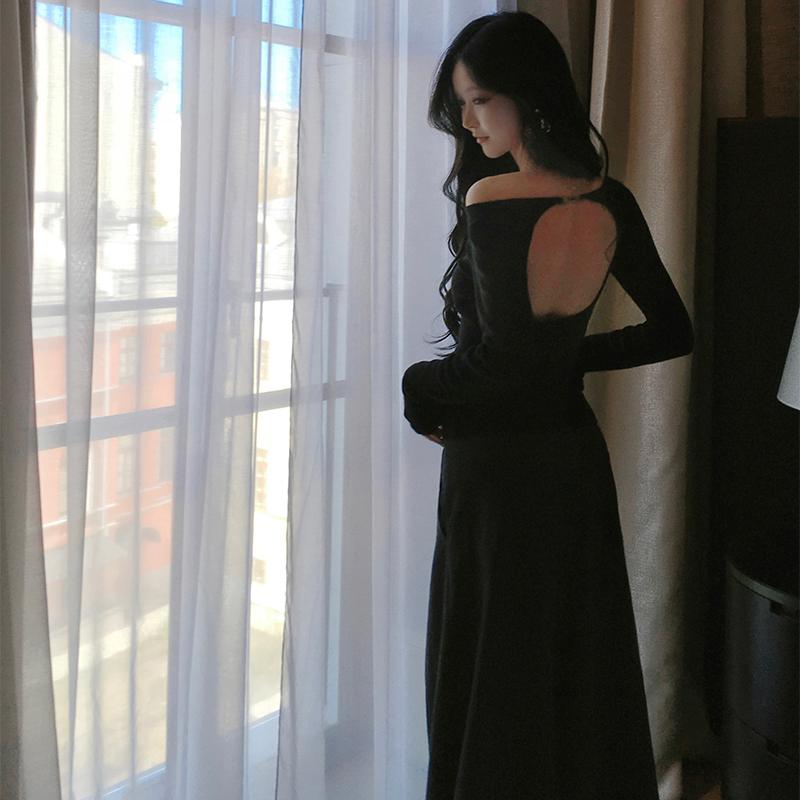 秋服 レディース ファッション オシャレ カワイイ シンプル 大人カワイイ 大きいサイズ ブラック テンセル ハーフ バックレス ニット レイヤリング トップス