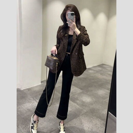 秋服 レディース ファッション オシャレ カワイイ シンプル 大人カワイイ 大きいサイズ トップス 茶色 ヒョウ柄 スーツ ジャケット 秋服 レディース ファッション オシャレ カワイイ シンプル 大人カワイイ 大きいサイズ トップス 茶色 ヒョウ柄 スーツ ジャケット