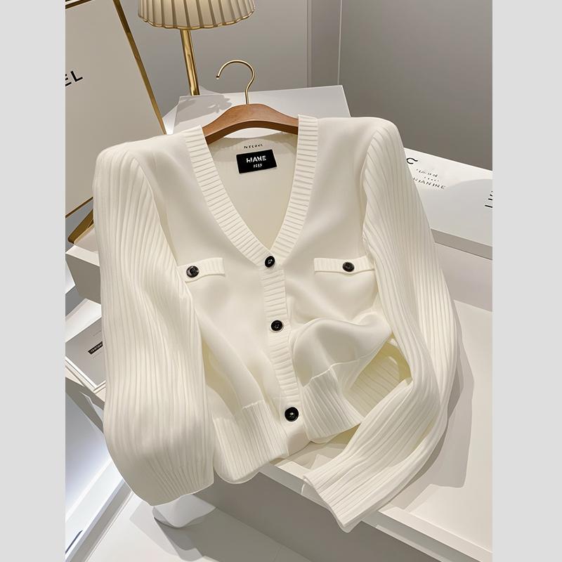 秋服 レディース ファッション オシャレ カワイイ シンプル 大人カワイイ 大きいサイズ 長袖 トップス フレンチ ライト ハイエンド 白 ニットカーディガン