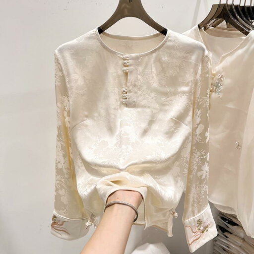 秋服 レディース ファッション オシャレ カワイイ シンプル 大人カワイイ 大きいサイズ ラウンドネック サテン トップス ジャカード アセテート シャツ 秋服 レディース ファッション オシャレ カワイイ シンプル 大人カワイイ 大きいサイズ ラウンドネック サテン トップス ジャカード アセテート シャツ