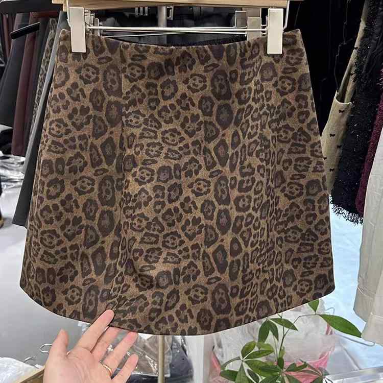 乐天商城 - 秋服 レディース ファッション オシャレ カワイイ シンプル 大人カワイイ 大きいサイズ ヒョウ柄 スカート ハイウエスト スリム Aライン 子供