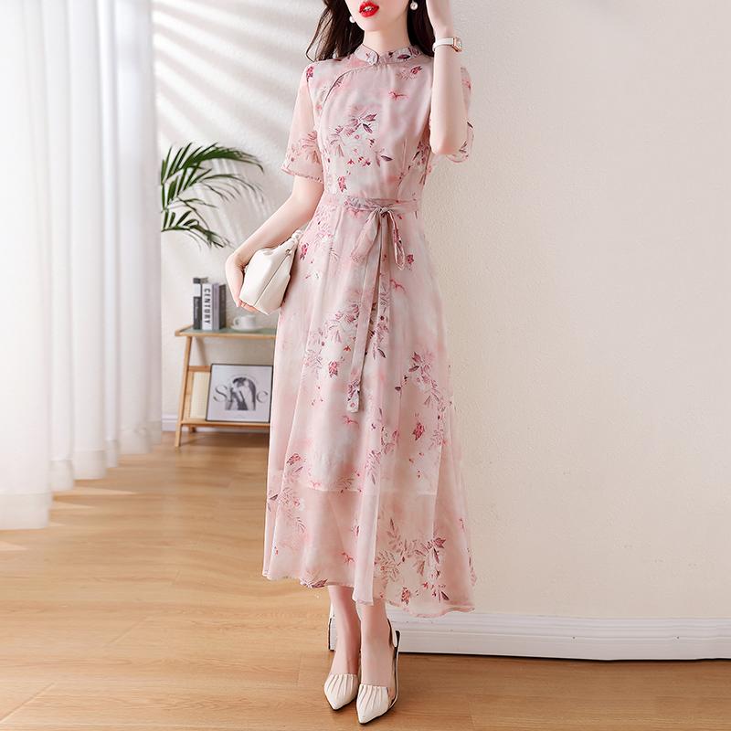 秋服 レディース ファッション オシャレ カワイイ シンプル 大人カワイイ 大きいサイズ スタンドカラー シフォン ドレス ピンク プリント ミドル丈 スカート ウエスト