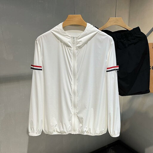 秋冬 コーデ メンズ 服 シンプル ファッション オシャレ 大人 かっこいい 大きいサイズ ストリート 紳士服 ハイエンド フード付き 日焼け防止 服 薄手 通気性 フィッシング ジャケット ストライプ スキン 秋冬 コーデ メンズ 服 シンプル ファッション オシャレ 大人 かっこいい 大きいサイズ ストリート 紳士服 ハイエンド フード付き 日焼け防止 服 薄手 通気性 フィッシング ジャケット ストライプ スキン