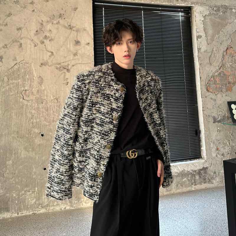 メンズ ファッション 服 男性用 オシャレ シンプル 大人 かっこいい ストリート 紳士服 パッド ショルダー ジャケット ユニセック かつ スタイリッシュ メタルバックル ノーカラーコート