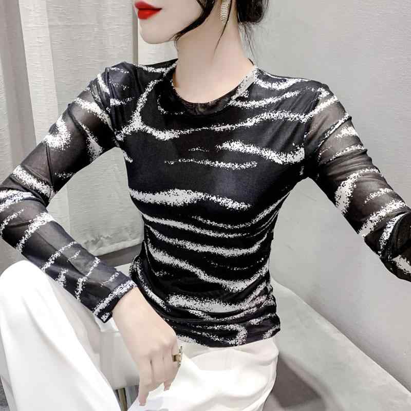 秋冬 コーデ レディース ファッション オシャレ 服 カワイイ シンプル 大人カワイイ 大きいサイズ レトロ プリント メッシュ レイヤリング シャツ トップス スリムフィット 長袖 T