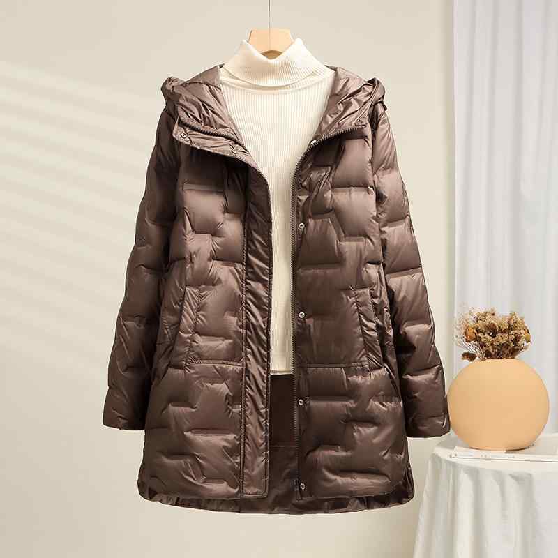 秋冬 コーデ レディース ファッション オシャレ 服 カワイイ シンプル 大人カワイイ 大きいサイズ フード付き ダウン ジャケット ミディアム ロング ストレート 90 ホワイトダックダウン