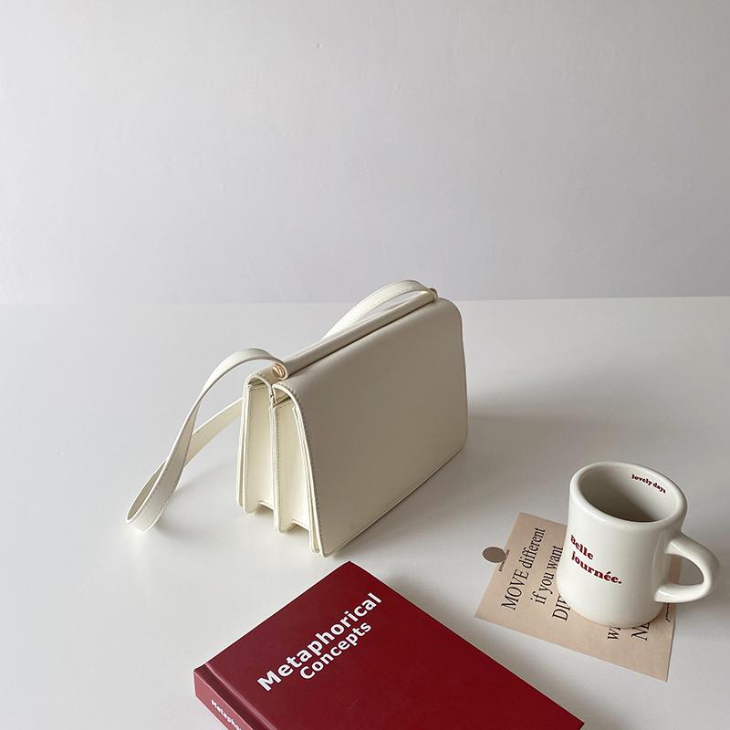 レディース 鞄 カバン バック ファッション オシャレ アイテム 小物 バッグ レトロ PU レザー ショルダ..