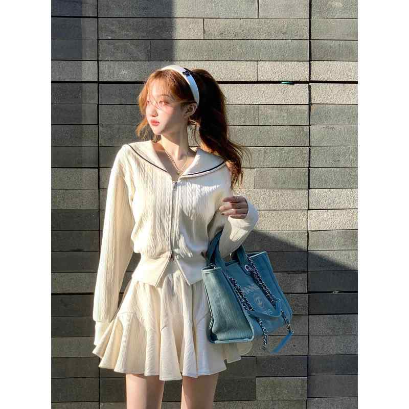 秋冬 コーデ レディース ファッション オシャレ 服 カワイイ シンプル 大人カワイイ 大きいサイズ プリ..