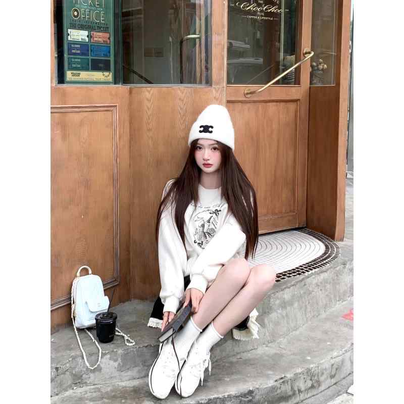 秋冬 コーデ レディース ファッション オシャレ 服 カワイイ シンプル 大人カワイイ 大きいサイズ 女子 アプリコット ラウンドネック プリント プルオーバー スウェット シャツ 長袖 ジャケット