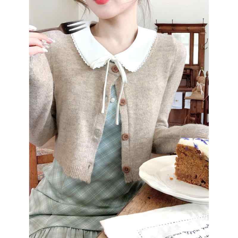 秋冬 コーデ レディース ファッション オシャレ 服 カワイイ シンプル 大人カワイイ 大きいサイズ リス ライトブラウンカラー ウール セーター カーディガン ジャケット トップス