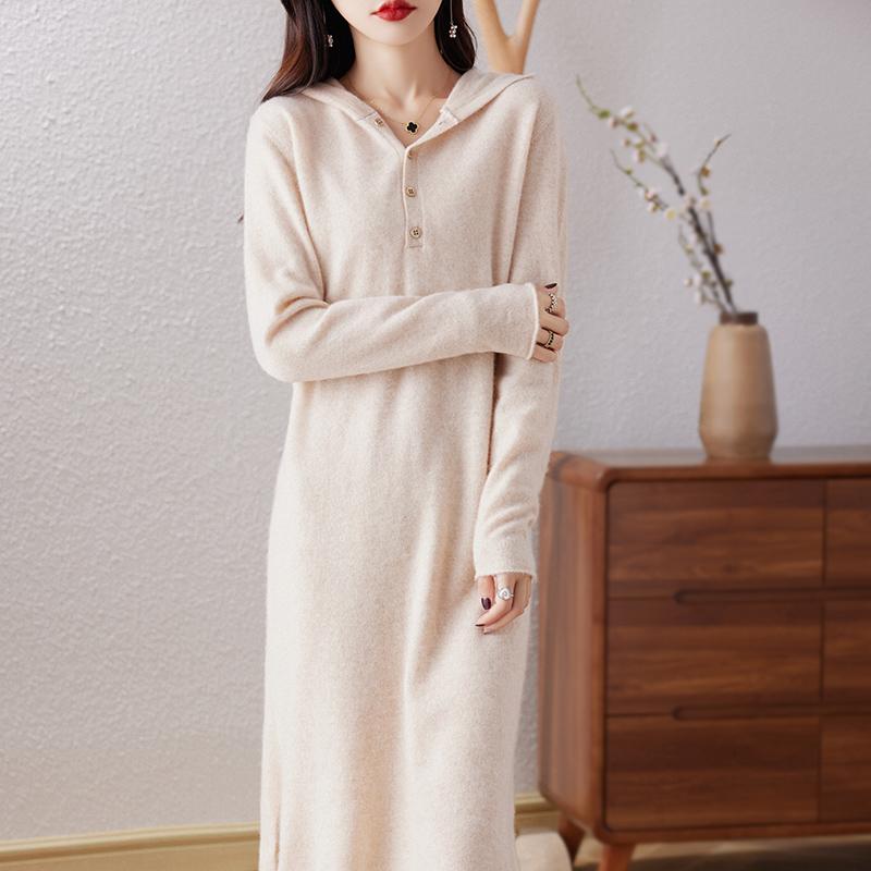 秋冬 コーデ レディース ファッション オシャレ 服 カワイイ シンプル 大人カワイイ 大きいサイズ ニット フード付き ドレス ウール スカート ミドル丈 セーター