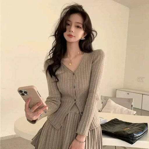 秋冬 コーデ レディース ファッション オシャレ 服 カワイイ シンプル 大人カワイイ 大きいサイズ ニット 長袖 カーディガン エレガント プリーツスカート ツーピース スーツ 秋冬 コーデ レディース ファッション オシャレ 服 カワイイ シンプル 大人カワイイ 大きいサイズ ニット 長袖 カーディガン エレガント プリーツスカート ツーピース スーツ