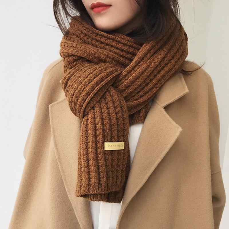 秋冬 コーデ レディース ファッション オシャレ カワイイ シンプル 大人カワイイ スカーフ 厚手 ウール ガール 暖かい ニット