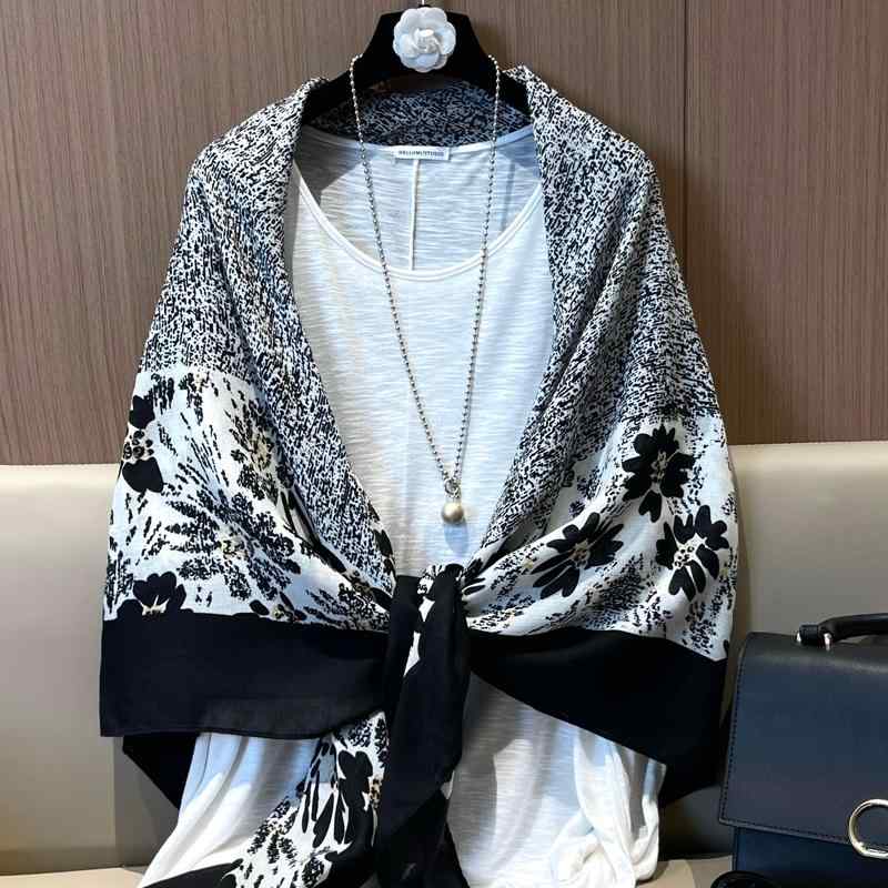 秋冬 コーデ レディース ファッション オシャレ アイテム カワイイ シンプル 大人カワイイ コットン リネン スカーフ フレンチ 快適 ショール ネック