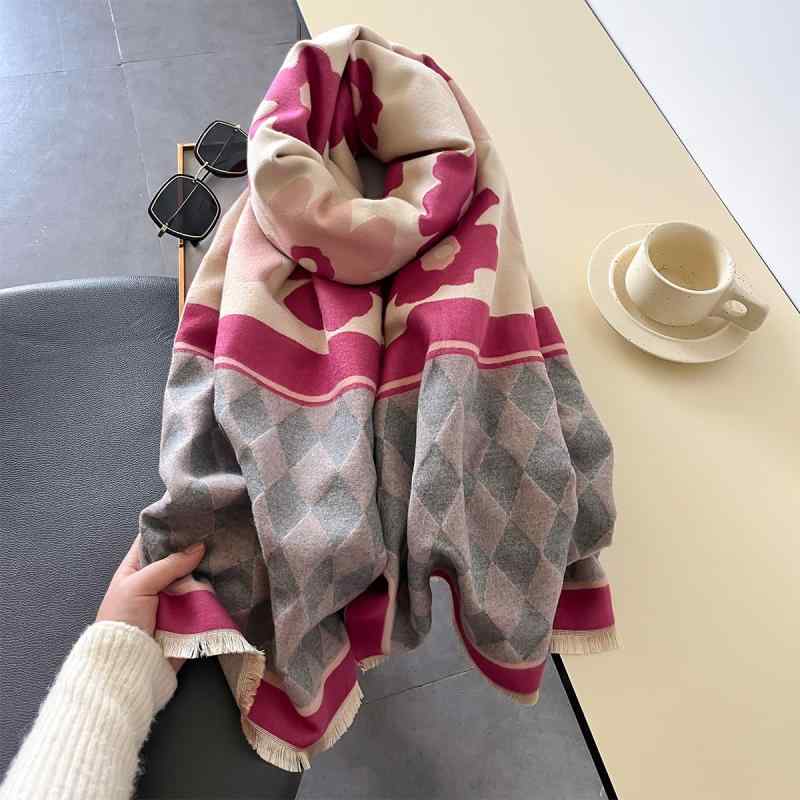 秋冬 コーデ レディース ファッション オシャレ アイテム カワイイ シンプル 大人カワイイ 韓国スタイル スカーフ ショール