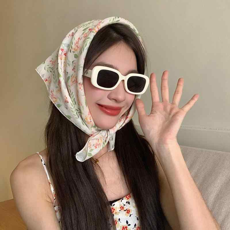 秋冬 コーデ レディース ファッション オシャレ アイテム カワイイ シンプル 大人カワイイ スカーフ フレンチ レトロ コットン リネン トラベル トライアングル バッグ ヘッド