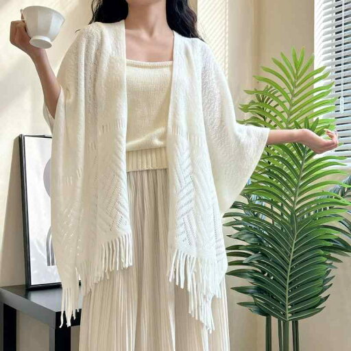 秋冬 コーデ レディース ファッション オシャレ アイテム カワイイ シンプル 大人カワイイ スカーフ ショール アウター チャイナ 白 マント 秋冬 コーデ レディース ファッション オシャレ アイテム カワイイ シンプル 大人カワイイ スカーフ ショール アウター チャイナ 白 マント
