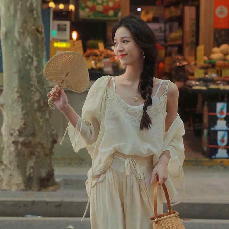 Rakuten - 秋服 レディース ファッション オシャレ カワイイ シンプル 大人カワイイ 大きいサイズ コットン サスペンダー Vネック ベスト 薄型 通気性 ハイウエスト ワイド レッグ パンツ スーツ