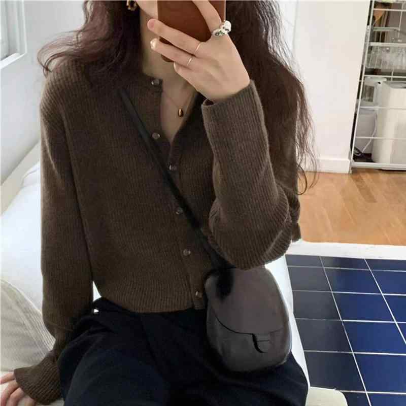 春 コーデ レディース ファッション オシャレ アイテム カワイイ コーデ シンプル きれい ナチュラル 上品カジュアル 用 ニットカーディガン 薄手 シャツ トップス セーター ジャケット